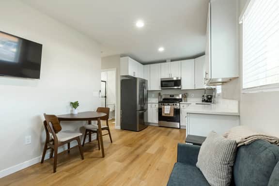 Cozy Casa | Santee Modern Monthly Escape - Image 2